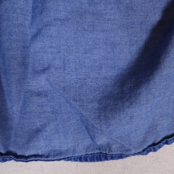 Old Navy Classic Button Shirt Womens XS Blue Chambray Denim Top Preppy Work - Picture 10 of 11